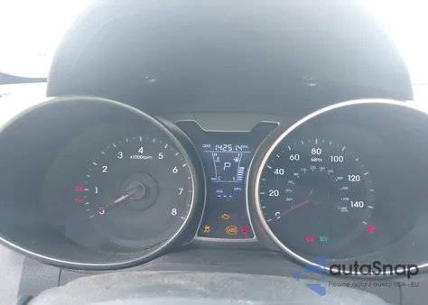 2012 Hyundai Veloster Base W/Red/Black из США, поврежденный, VIN KMHTC6ADXCU050034